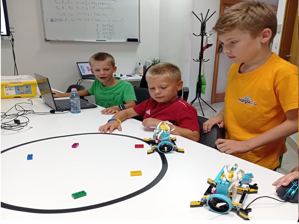 Zimska škola robotike 2024.
